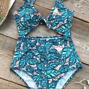 NWOT Cupshe Lush Leaves One Piece Swimsuit